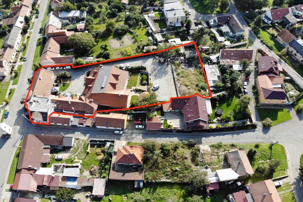 Bezmerovsky Dvur Kroměříž Екстериор снимка